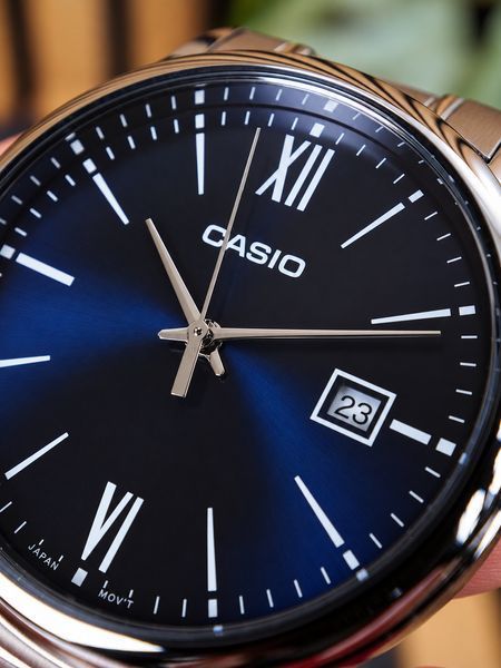 Чоловічий годинник Casio MTP-V002D-2B3 ABR-1141-0337 фото